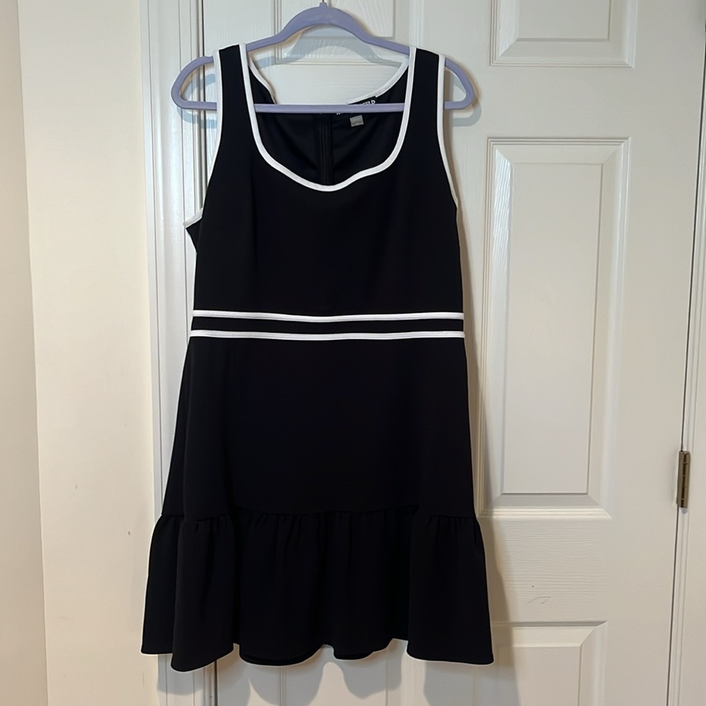 Karl Lagerfeld polyester dress with piping
